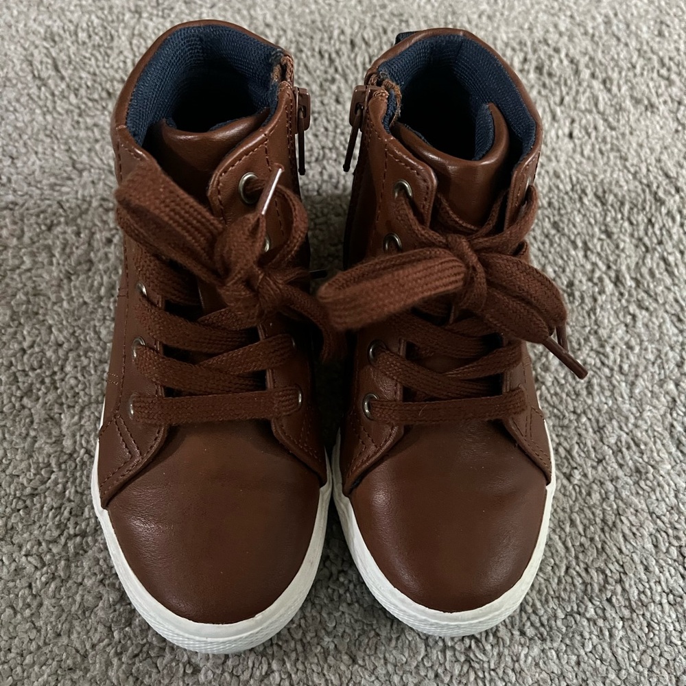 Cat &Jack Brown High-Top Kids Shoes